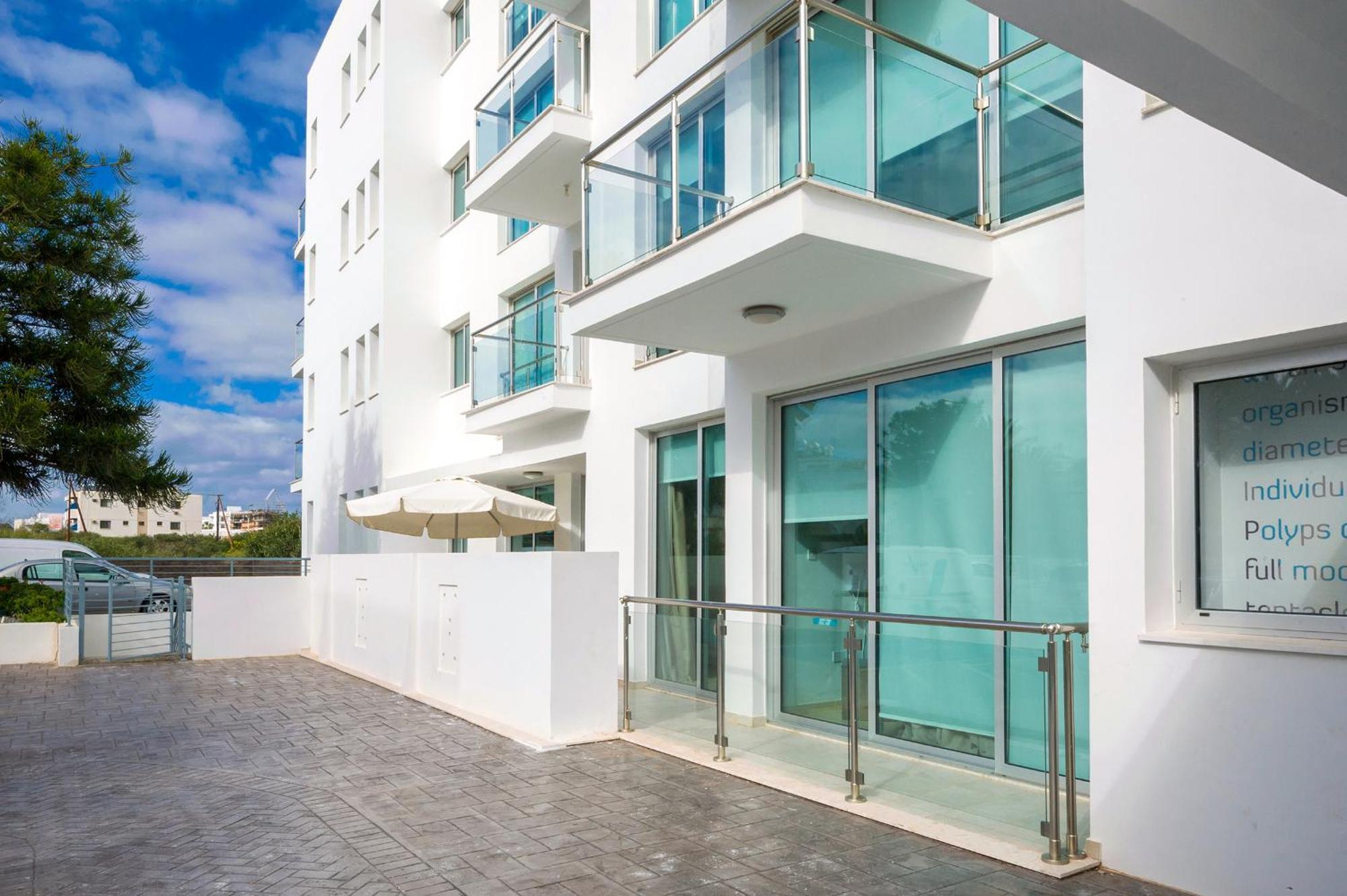 Calypso - Coralli Beachfront Apartment 프로타라스 외부 사진